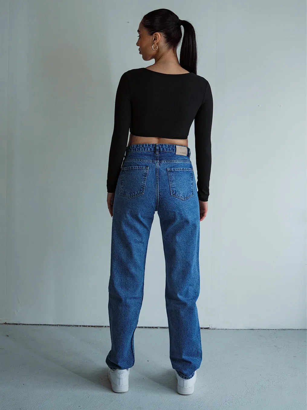 Basic Straight Fit Mid Blue Women Jeans