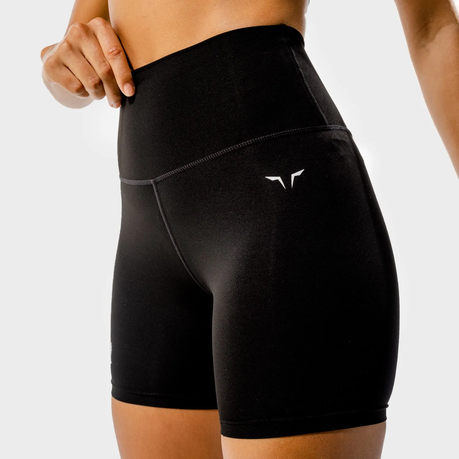 Core Agile Shorts - Onyx