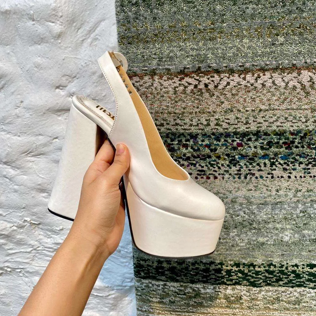 IVES (white high block heels)