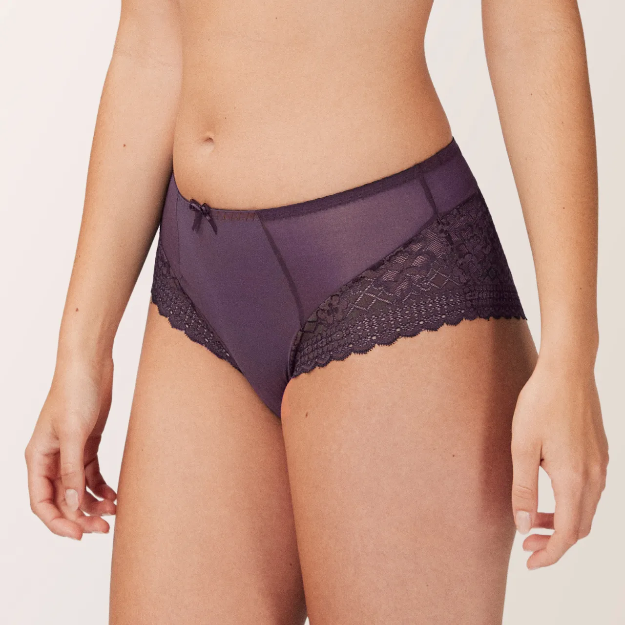 Melody Seamless Deep Brief in Burgundy