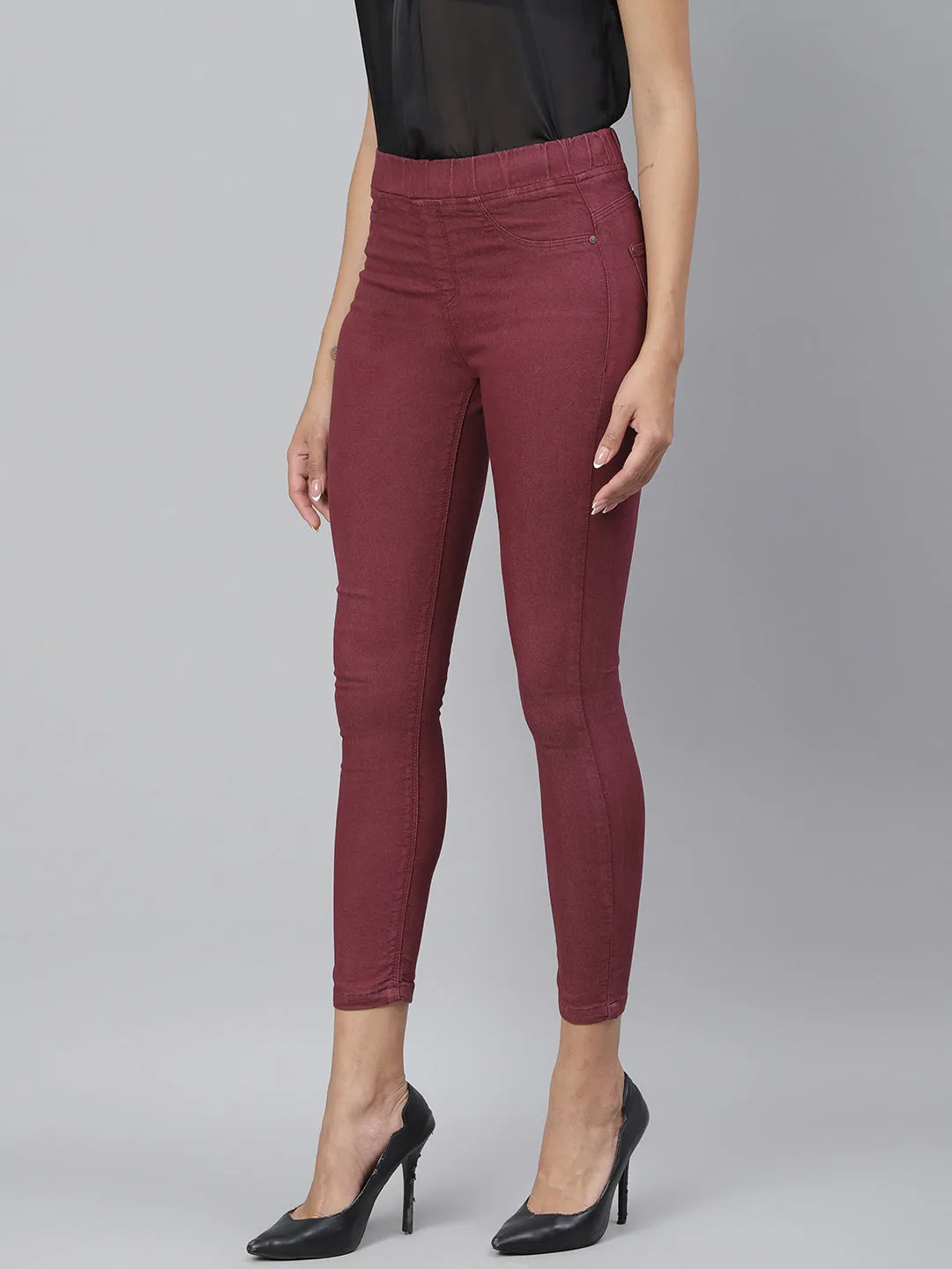 Women Burgundy Skinny Fit Jegging